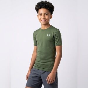 🆕 Under Armour loose fit heat gear T Hunter green